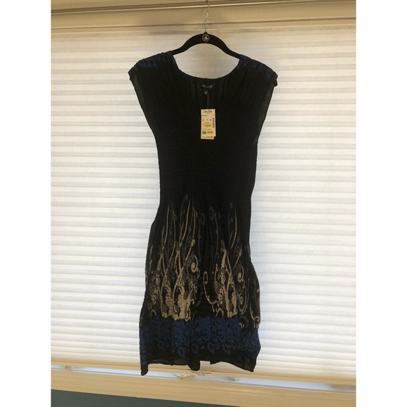 Dresses & Skirts - Black cocktail dress - never worn